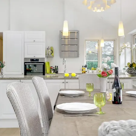 Amine - 700m From The Sea By Interhome Hornbæk