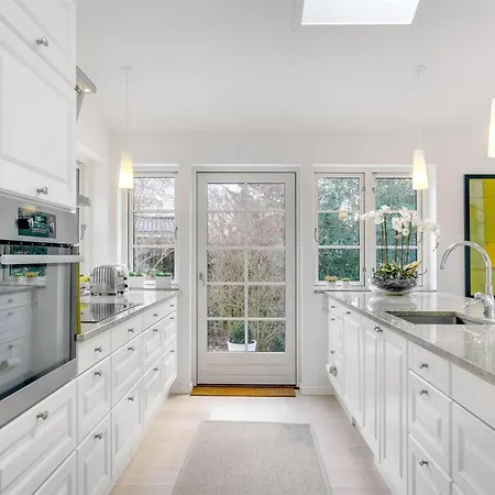 Semesterbostad Amine - 700m From The Sea By Interhome *